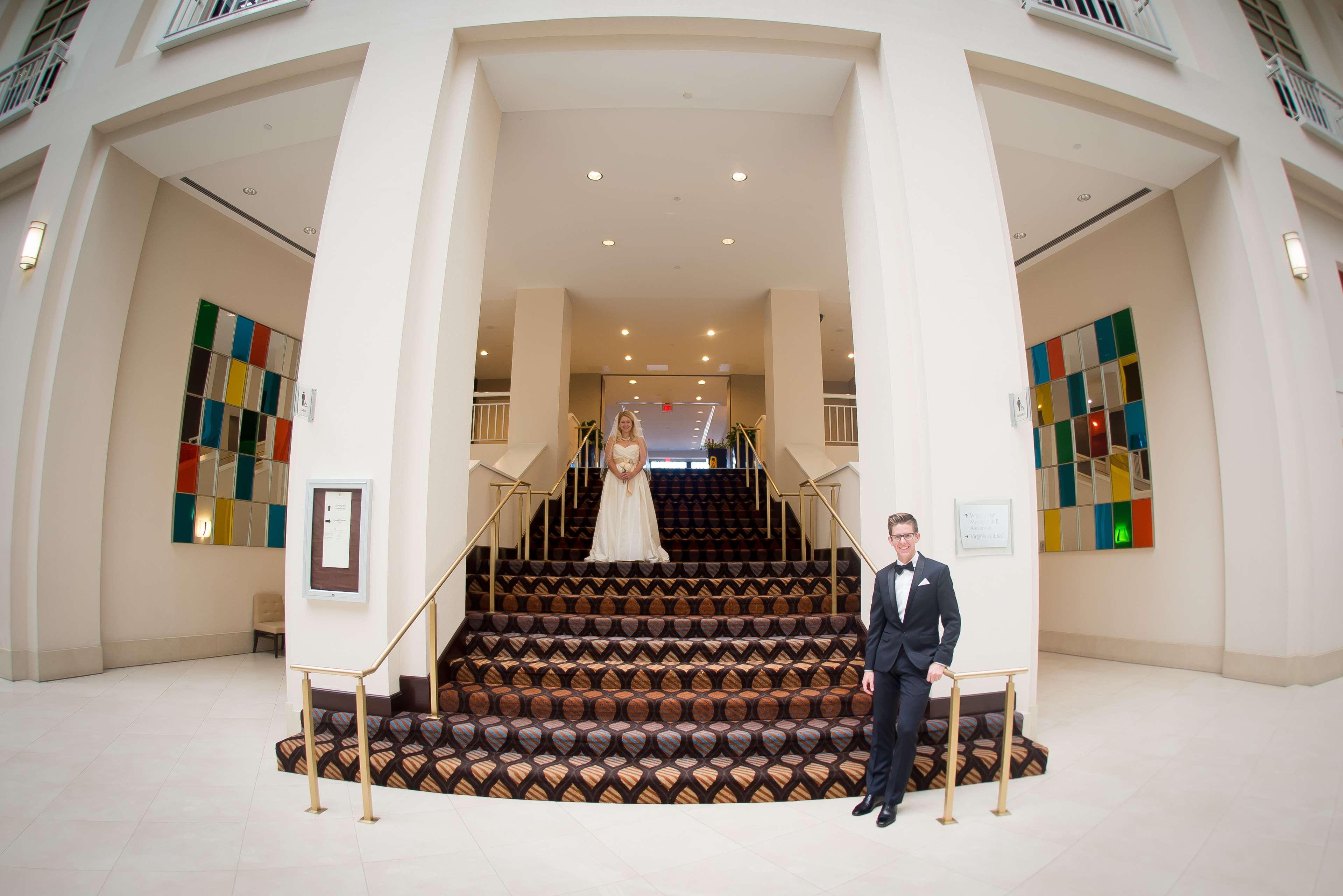 Embassy Suites By Hilton Alexandria Old Town Bagian luar foto